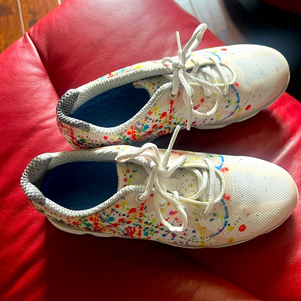 Women’s golf shoes - splatter and white